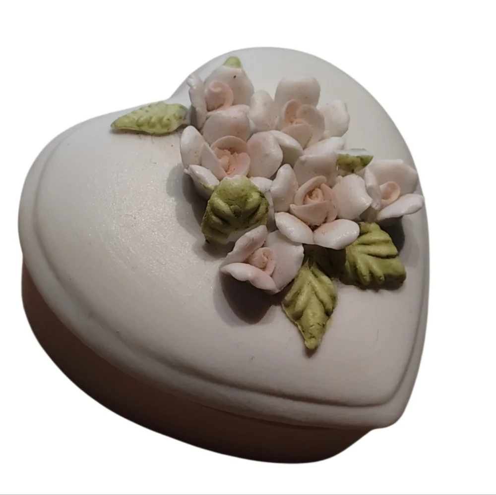 Lefton vintage heart